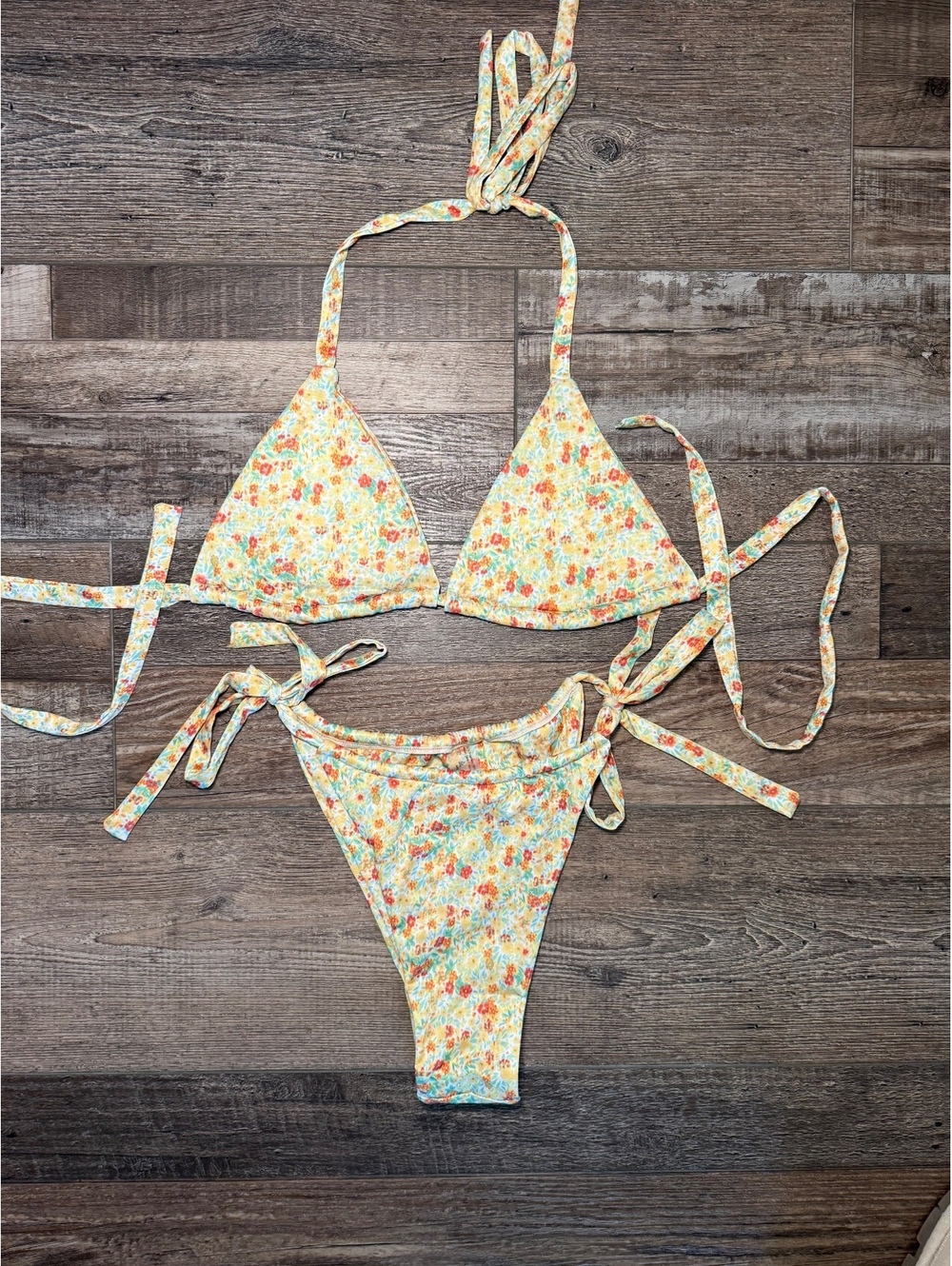 Women’s Yellow Floral Bikini Set Size Small New
